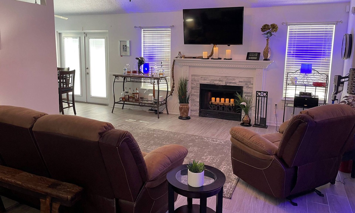 Mary Esther House | Private pool retreat just minutes from Fort Walton - Destin beaches