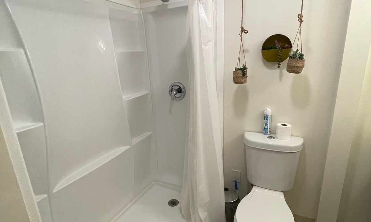 Williamsburg House | PRIVATE ROOM ONLY 3 MINUTES SEA WORLD & UNIVERSAL