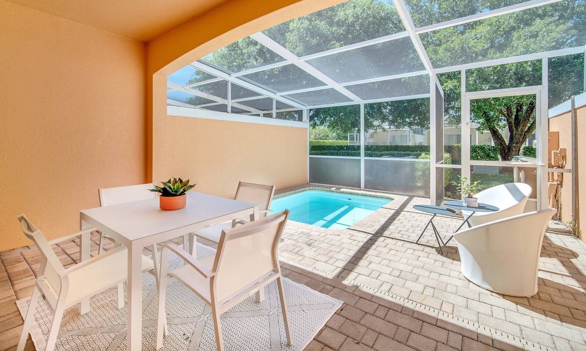Silver Creek House | Private splash pool + Resort pool/clubhouse
