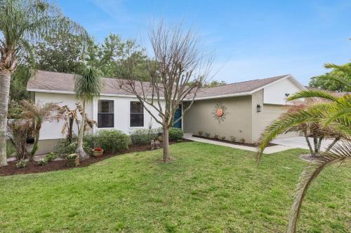 Sanford House | Quiet 3 Bed 2 Bath Retreat