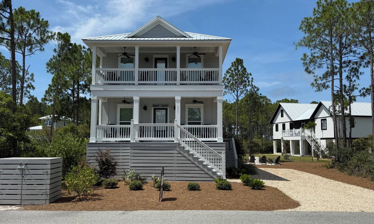 Panacea House | Quiet Nature Escape Family beach getaway pool
