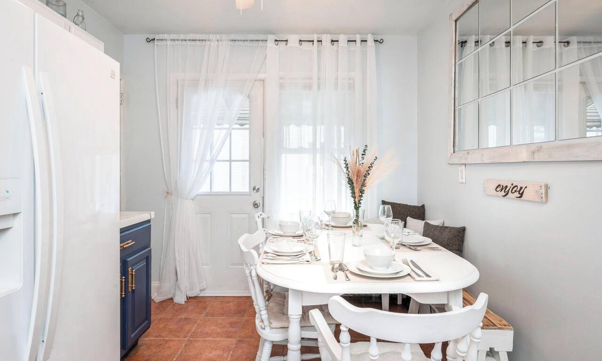 Southeast Yonkers Apartment | Relax in Style~Spacious 2BR w/Porch + Firepit~ Sleeps 7 ~ Free Wifi and Parking