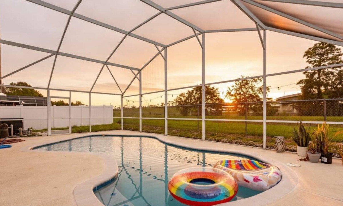 Orlando House | ‼️Relaxing East Orlando Retreat w/Private Pool