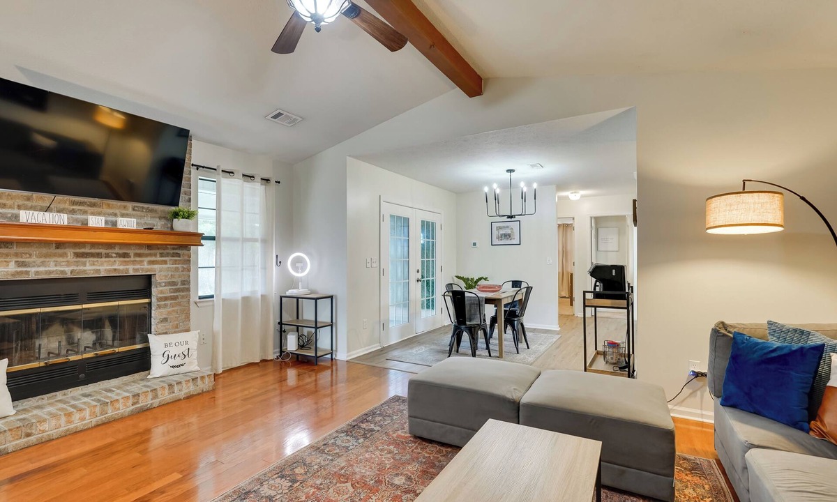 Lynn Haven House | Relaxing Lynn Haven Escape w/Screened Porch!