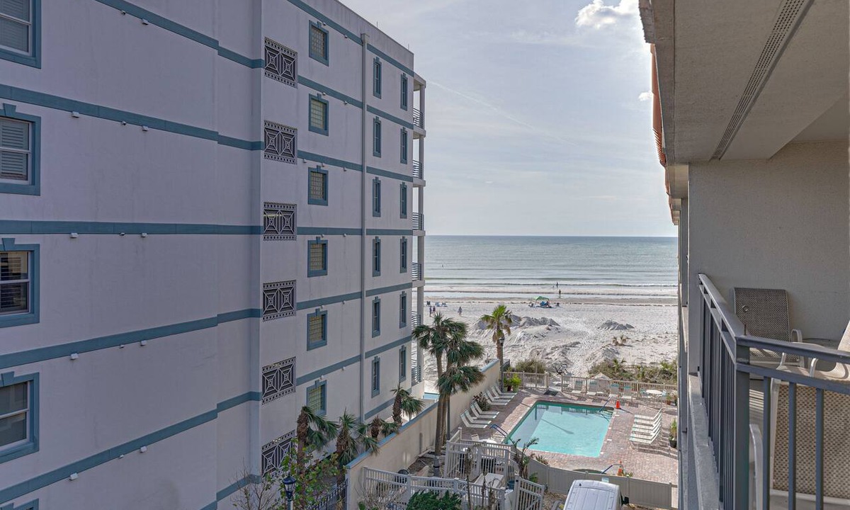 Belle Vista Condo | Relaxing Retreat | Gulf View Access + Pool