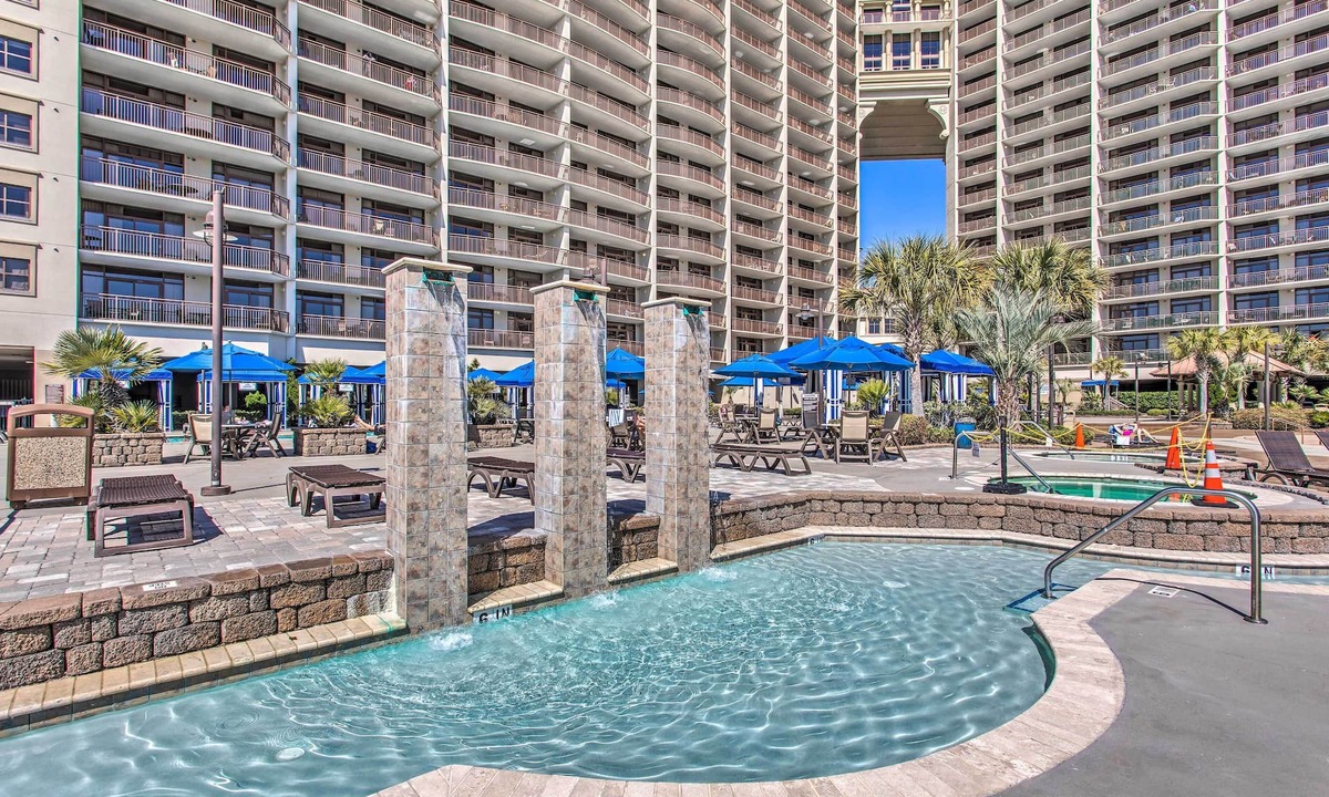 Windy Hill Apartment | Resort Perks & Pools: Townhome By Barefoot Landing