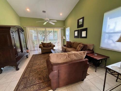 Port Saint Lucie Villa | Right Direction Rentals Carnoustie Townhome