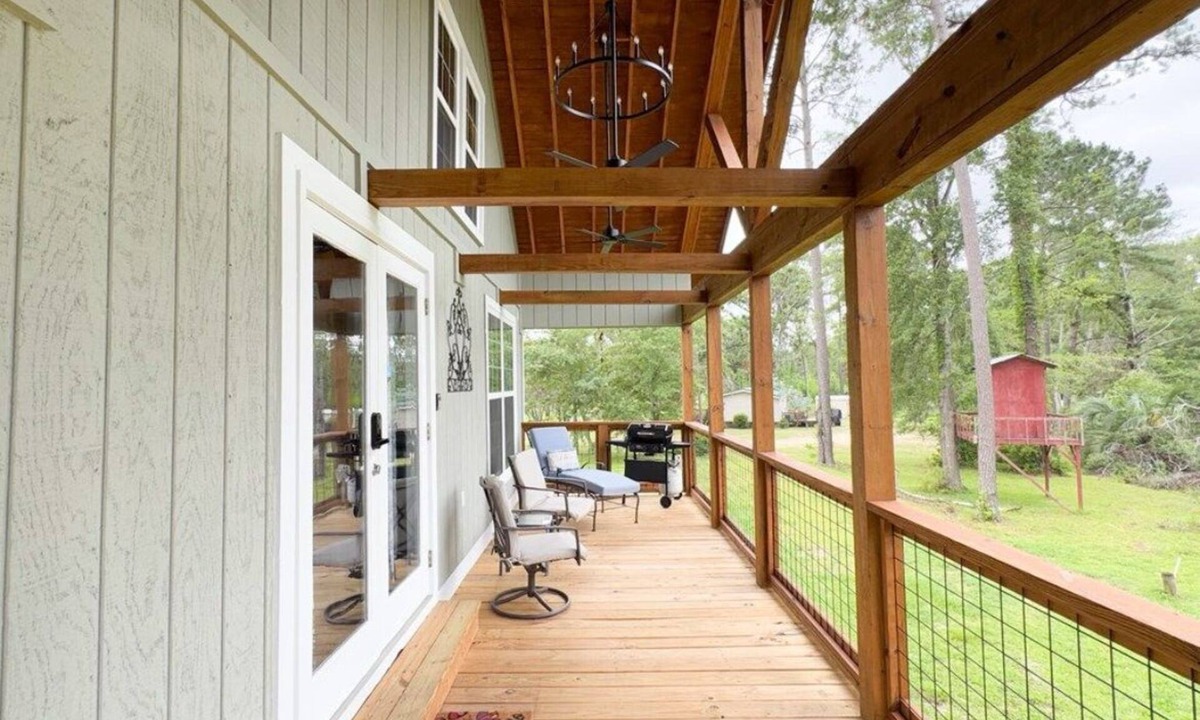 Uvalda Cottage | Riverview cottage by Altamaha River in Uvalda - Perfect for a getaway