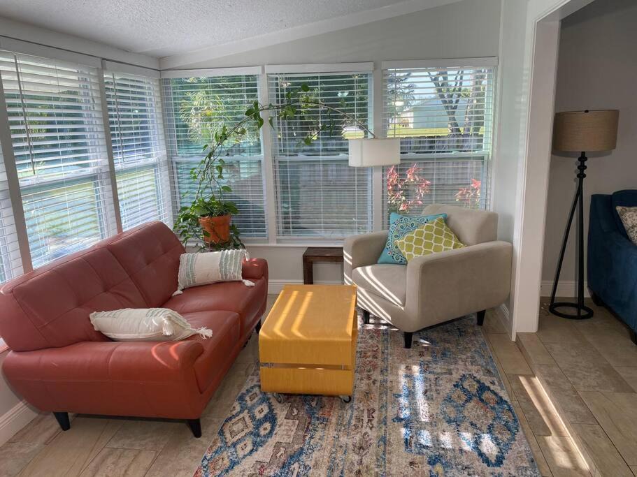 Rock Ridge House | Rock Ridge I. Private and close to everything.