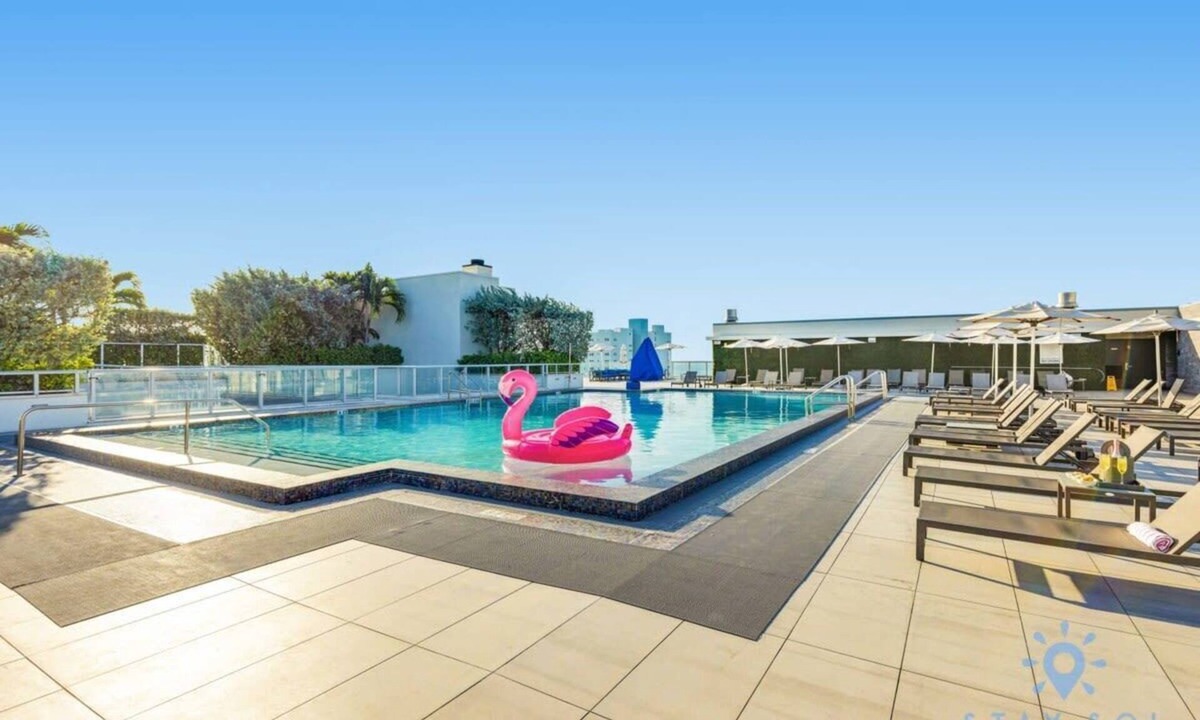 Hollywood Condo | Rooftop Pool+Hot Tub|Hollywood Beach Broad–walk