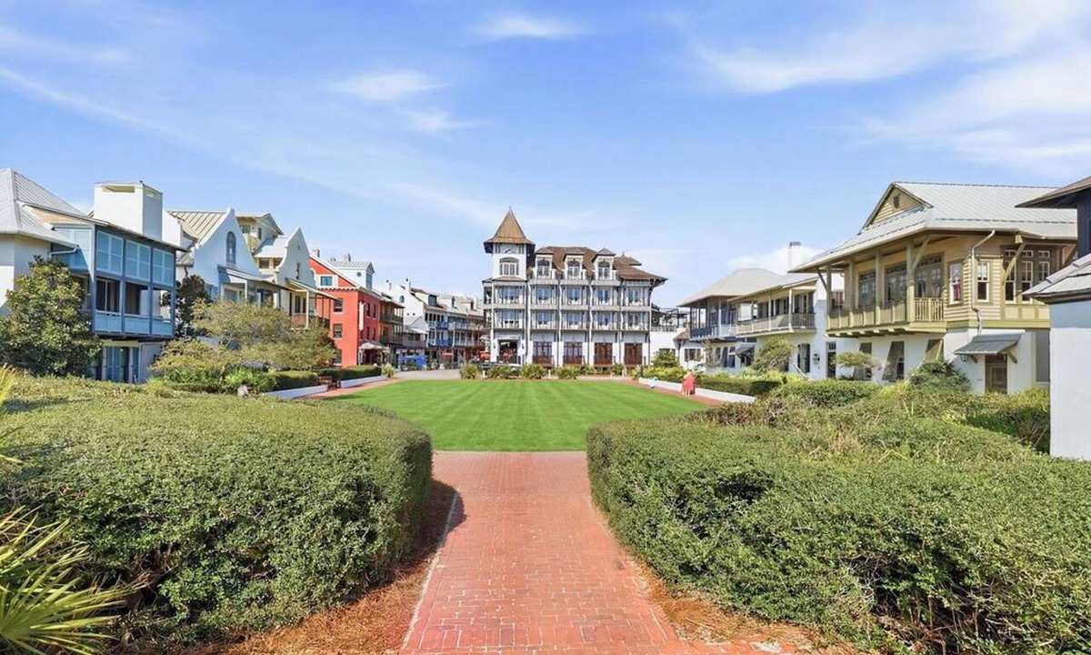 Rosemary Beach Condo | Rosemary Beach | Sleeps 6 | Seaglass At Rosemary | Pools | Balcony
