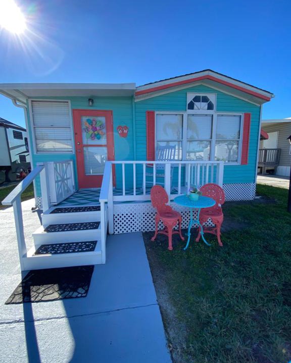 Southside Rural Community Resort | Ruskin FL Resort- 30 mins-90 mins away from FL Attractions, Facilities and close to the gulf coast beaches
