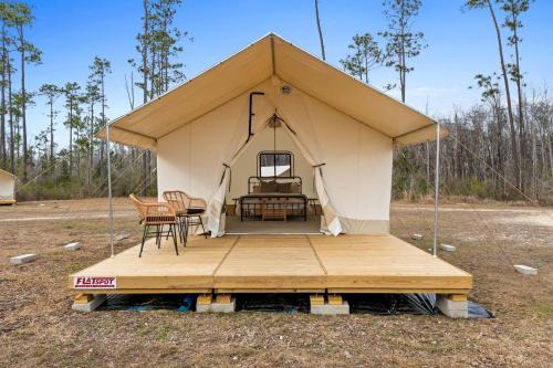 Wewahitchka Other | Rustic Luxury Glamping Experience with Lakes, Wildlife & Adventure in Wewahitchka, Florida