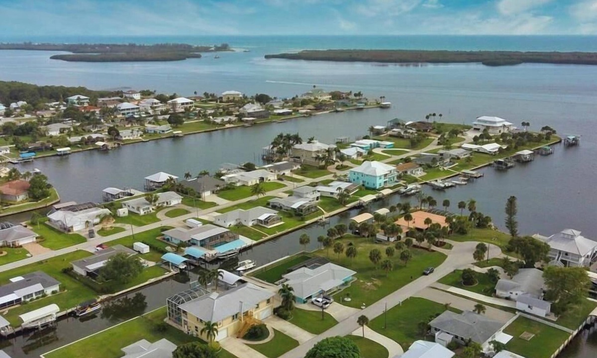 Englewood South Villa | Saltwater Pool & Spa Villa on a Gulf-Access Canal