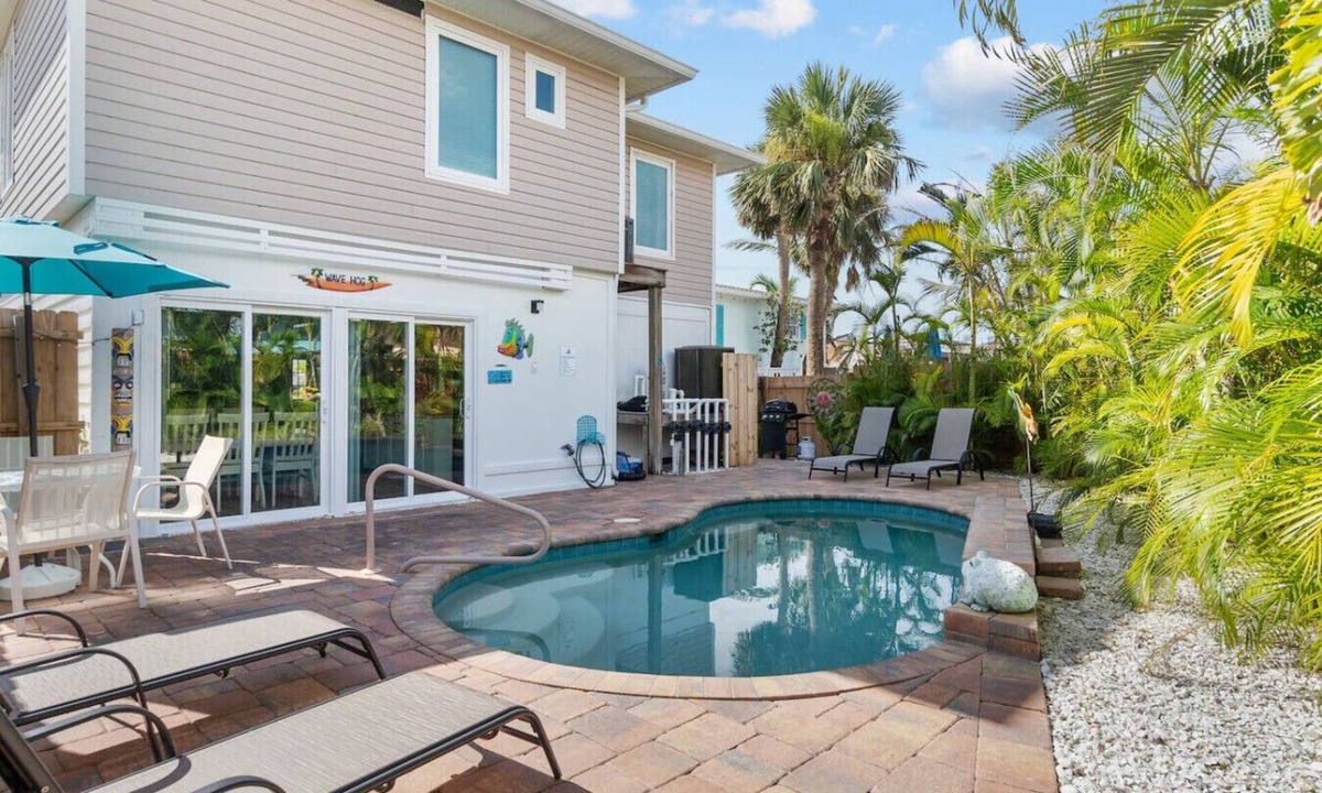 Fort Myers Beach House | Salty Air Retreat: Family Beach House | Heated Pool | Beach Gear | 1-Min Walk to Sand
