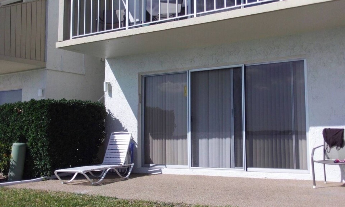 Sand Key Condo | Sand Key Bayside Gardens,faces intercoastal,huge beach across street