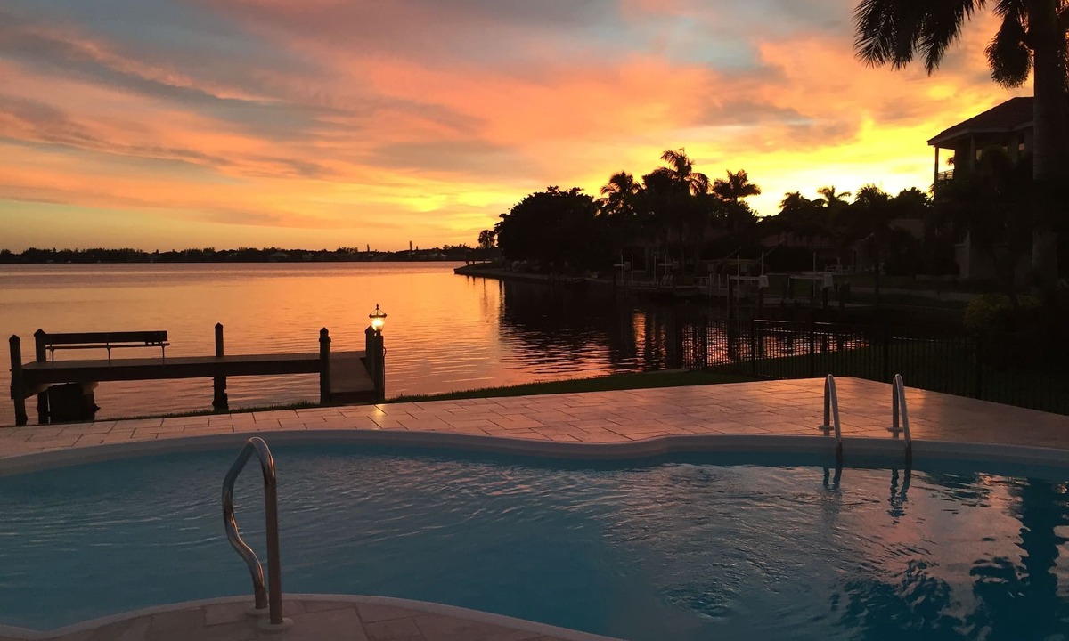 Sarasota House | Sarasota Waterfront Home Near Siesta Key Beach, Private Pool & Dock