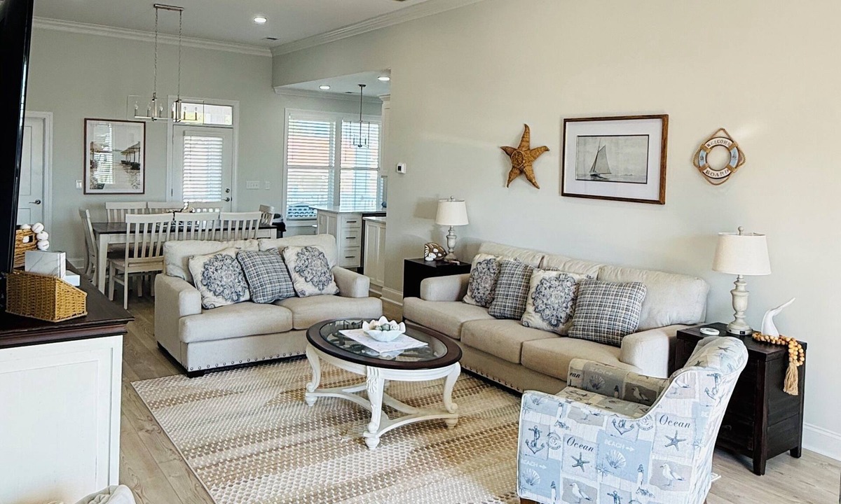 Cherry Grove Beach House | SEA BISCUIT-2024 LUXURY Cherry Grove Home, 4bd/3bth, Private Pool, VERY CLEAN
