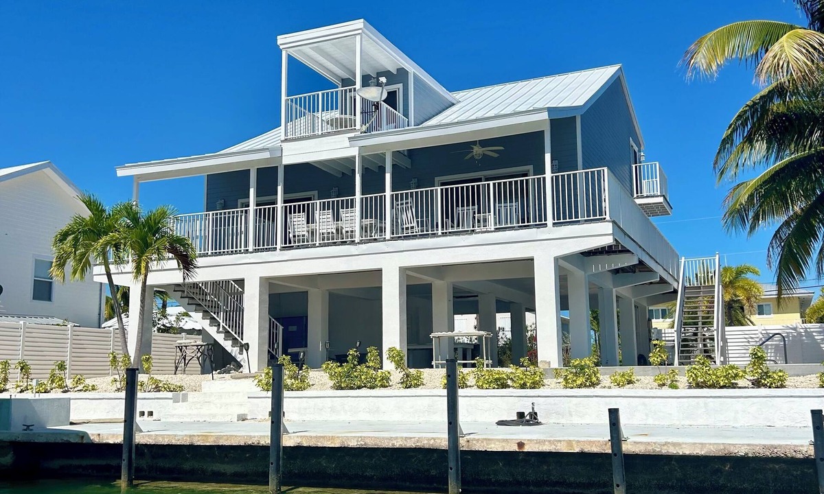 Summerland Key House | Sea Glass House of Summerland Key! Pool, 70 feet of Seawall, deep water canal!