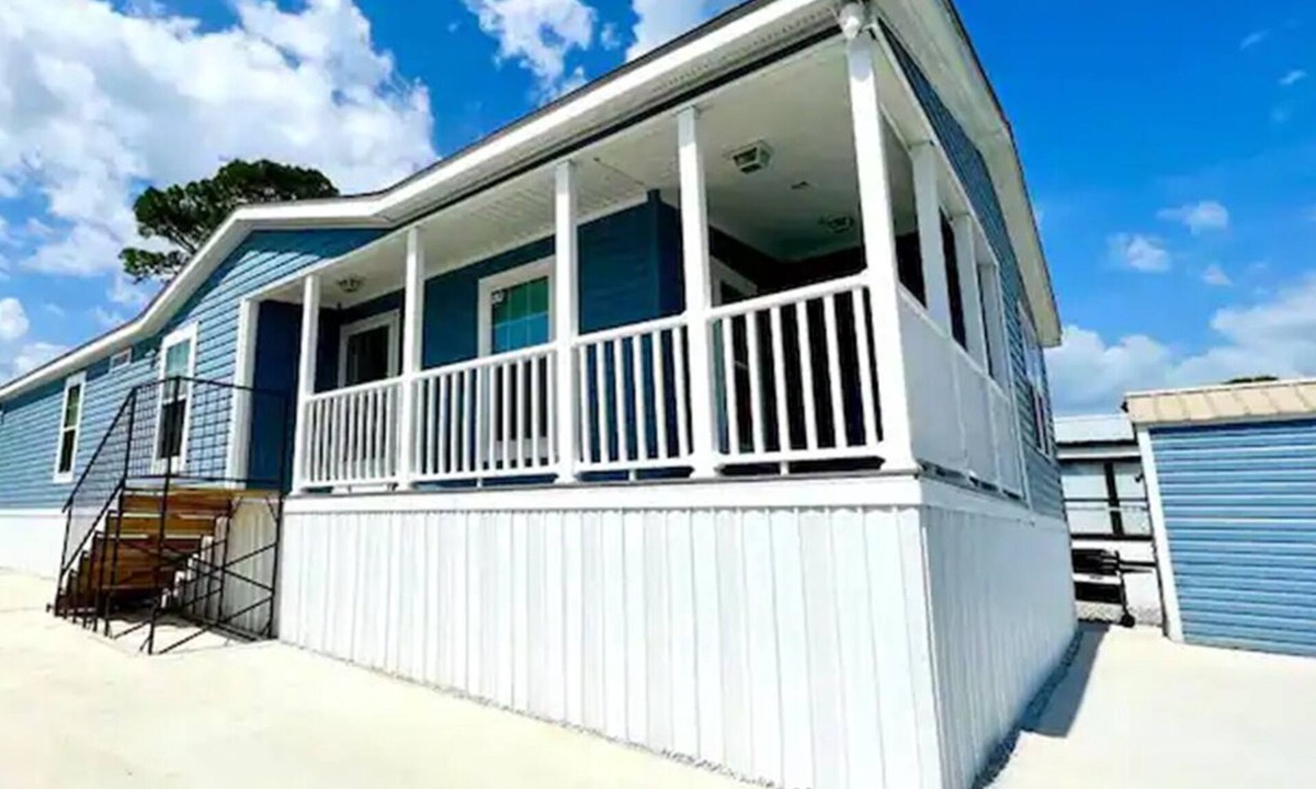 Upper Grand Lagoon House | Sea Lover Beach House