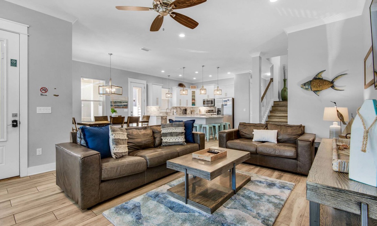 Emerald Waters Village House | 🌴 Sea Ya Sun 4BR | FAB Kitchen 2 Pools Miramar Beach 🏖️