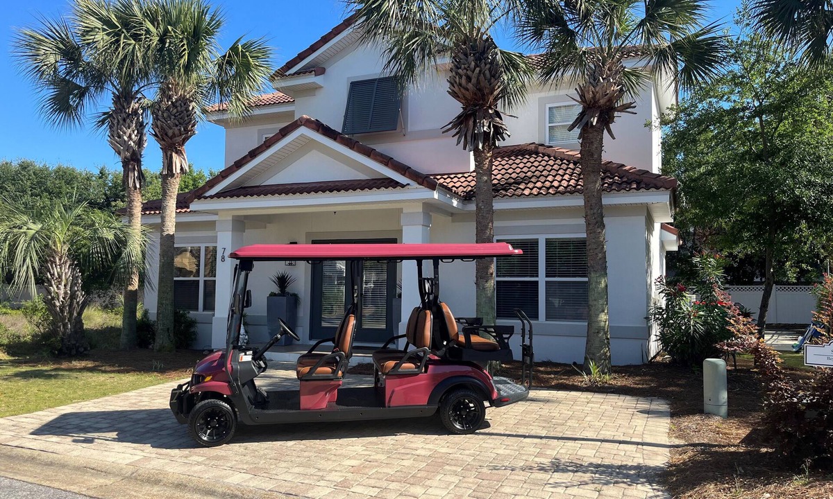 Emerald Waters Village House | "Seas The Day" Great House Private Pool, Golf Cart, 1/2 Block to Deeded Beach