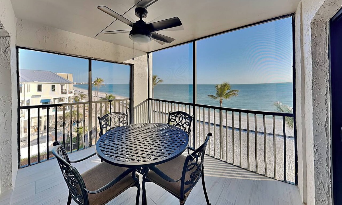 Mid Island Condo | Seaside 401 | Newly Renovated Corner Condo w. Stunning Gulf Views!