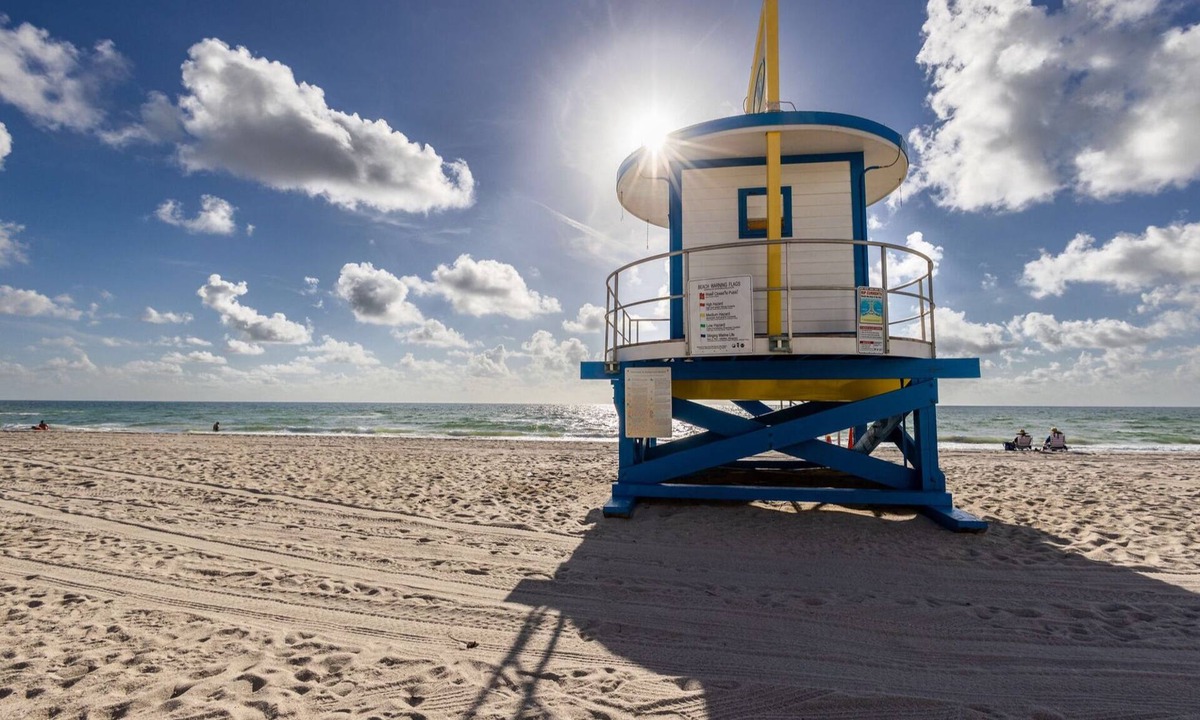 Hollywood Lakes Condo | Seaside Condo in Nice Hollywood Beach