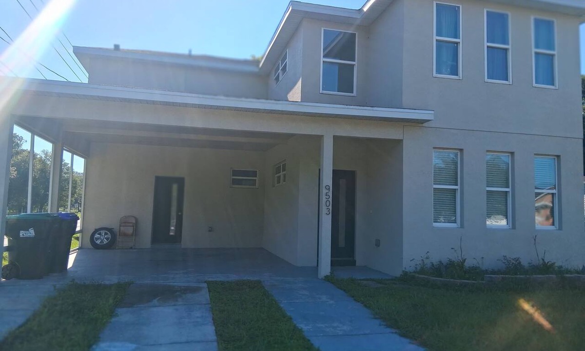 Taft House | Serene 3-bedroom use in vibrant Orlando Close To Airport, Universal , Disney.
