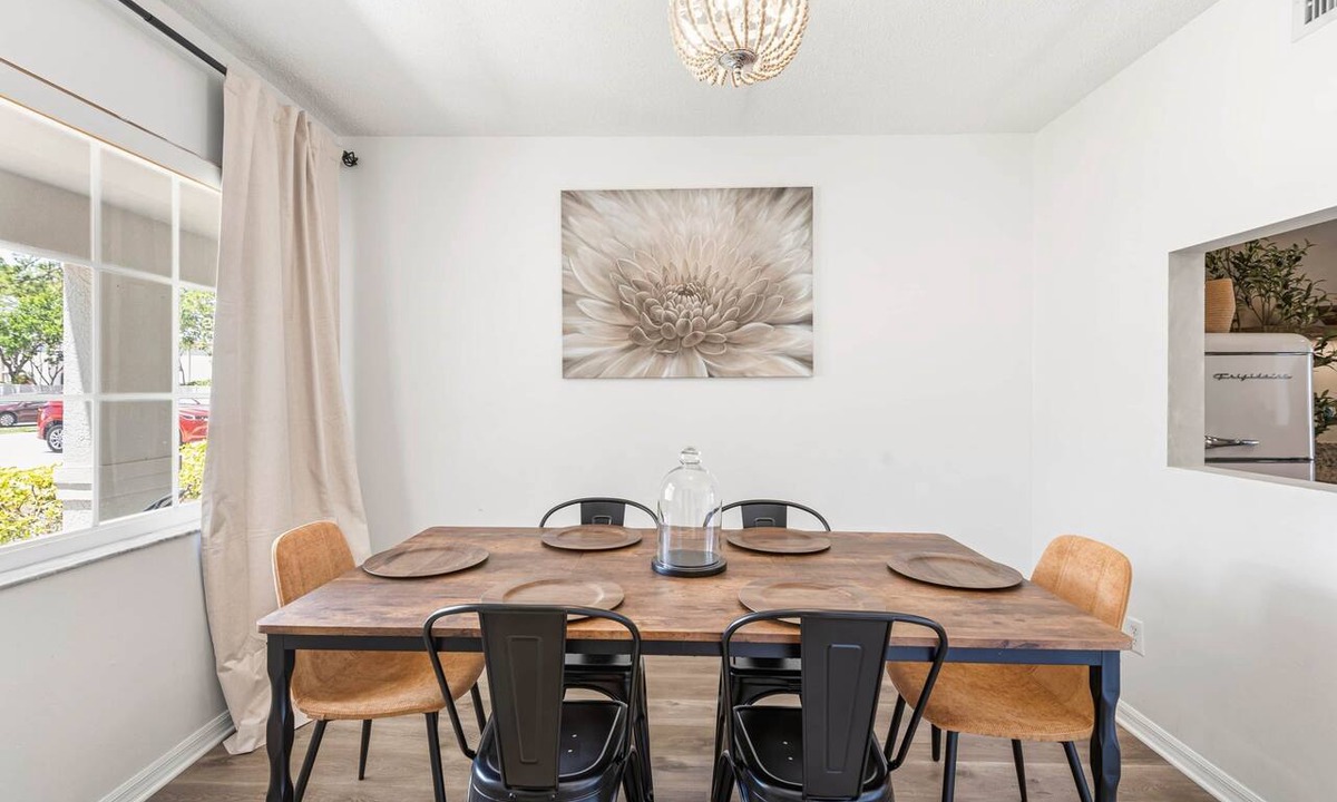 Trailer Estates Apartment | Serene Escape King Master, Minutes to AM Island, IMG & More