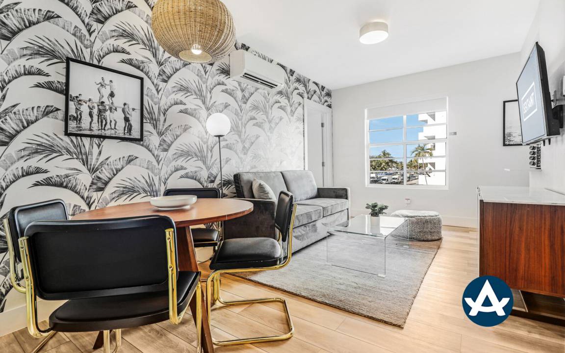 Bayshore Hotel | Sextant The Carmela One Block From Beach 2 Bed 2 Bath