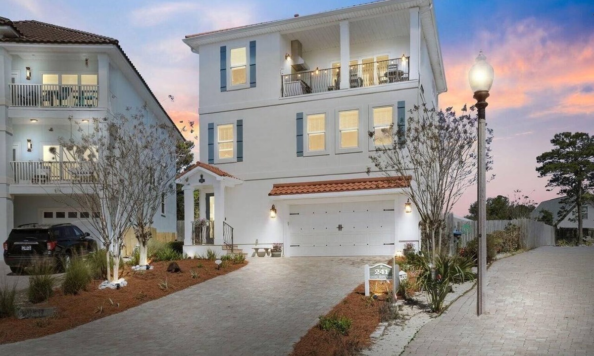 Fort Bay House | Shore Beats Work - Gulf Views, Pool, Elevator, Beach Access