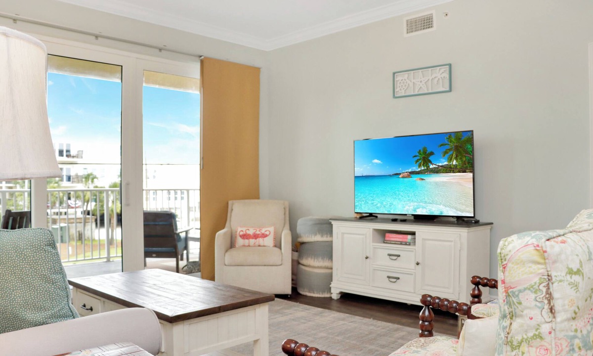 Mexico Beach Condo | ☀️ Short Walk to Beach - Summerhouse 206 – Brown Eyed Girl ☀️