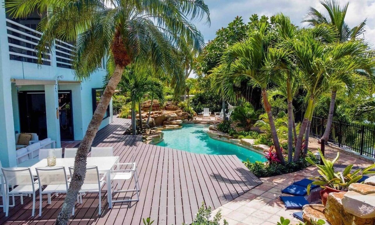 Marathon Villa | Sombrero Beach house with private dock and pool