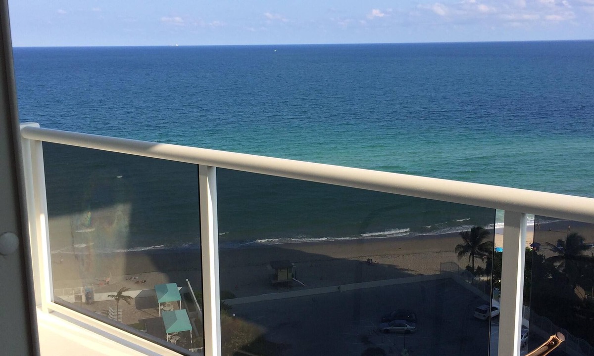 Hollywood South Central Beach Condo | South Florida Breathtaking Ocean Views, Direct Ocean Front Condo,monthly rentals