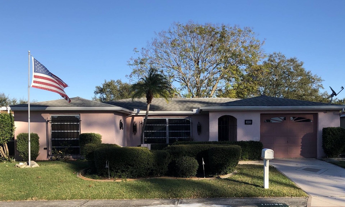 Regency Park House | Spacious and Cozy Neighborhood Home
