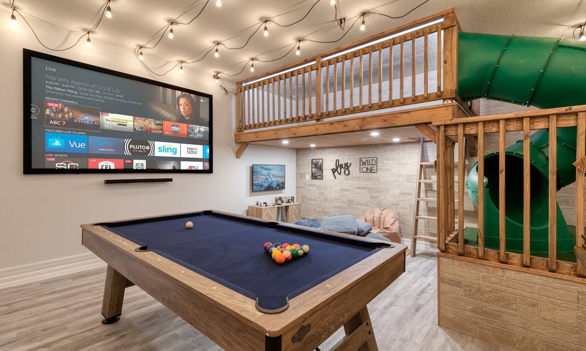 Bellavida House | Spacious Home w/Private Pool, Game Room & Themed Bedrooms - Near Disney!