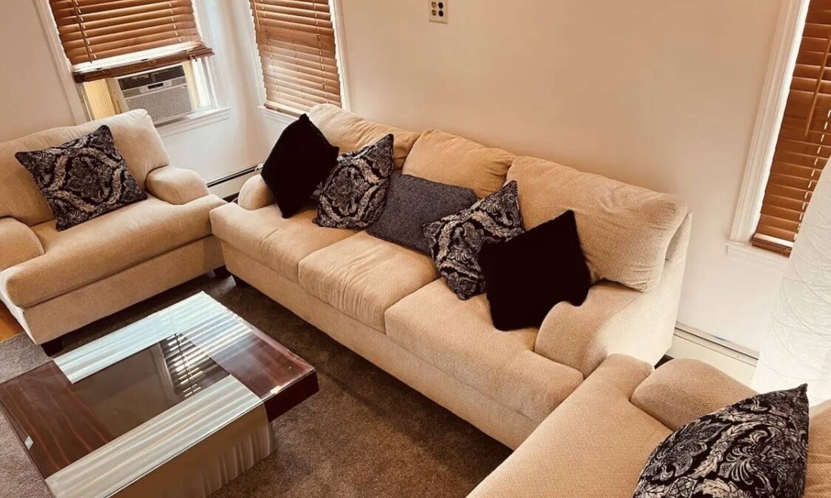 North Valley Stream House | Spacious house 10 minutes from JFK Airport for a large family