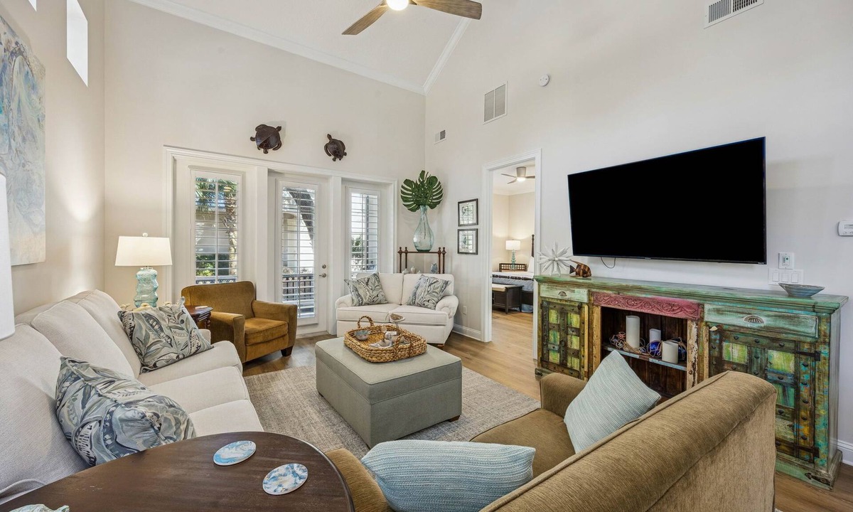 American Beach House | Spacious, Luxurious 3BR Condo with Pool- Summerwoods in Fernandina Beach