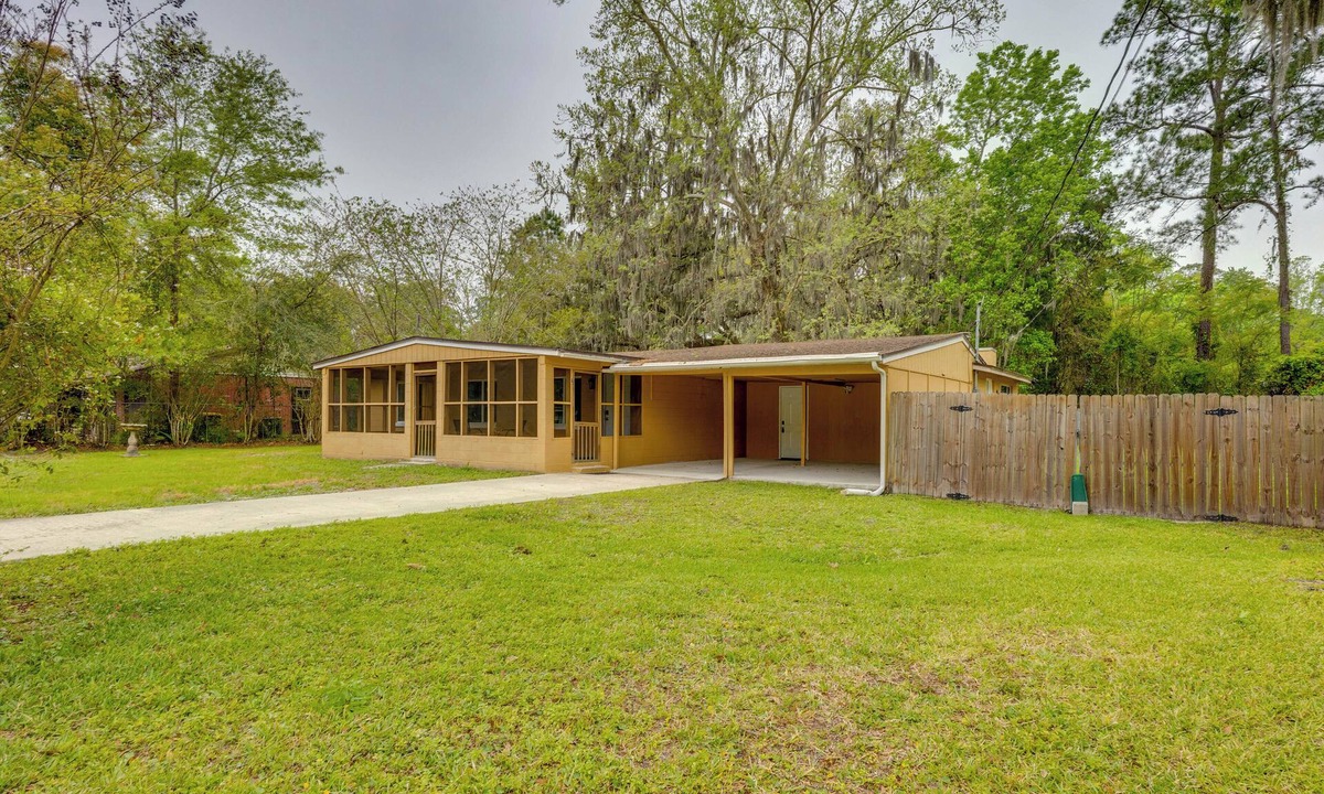 Southside House | Spacious & Pet-Friendly Yard! Jacksonville Home
