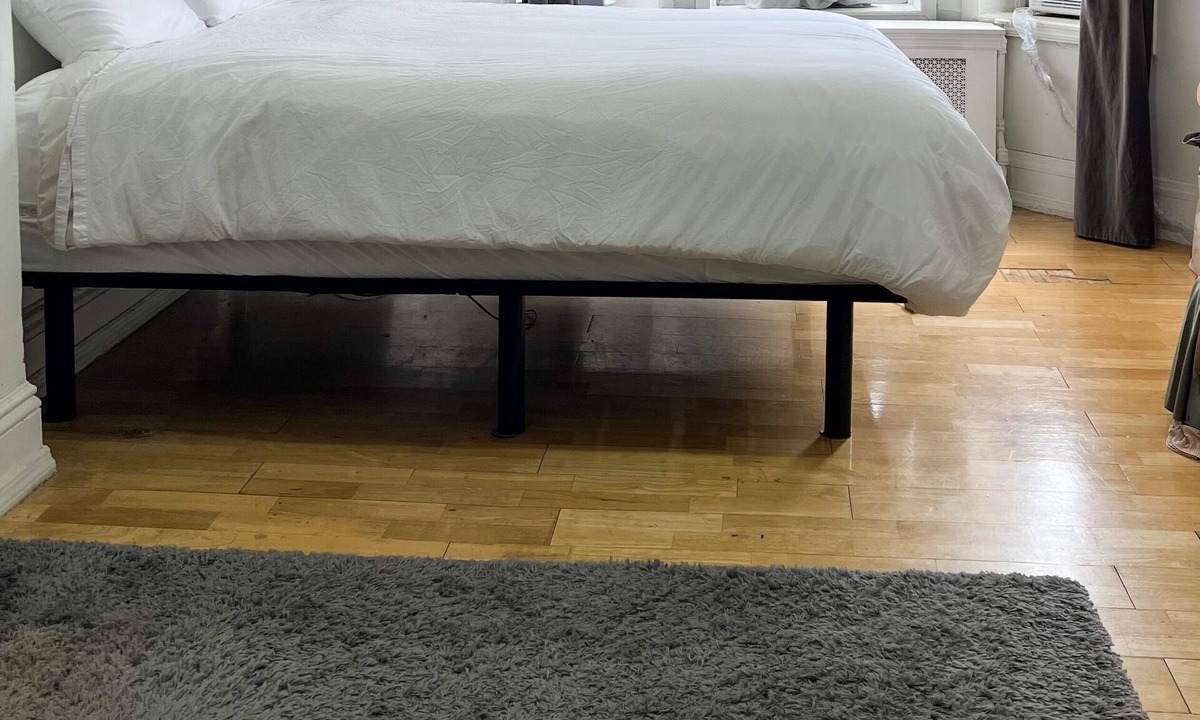 Brooklyn Apartment | Spacious room 20 mins from Manhattan