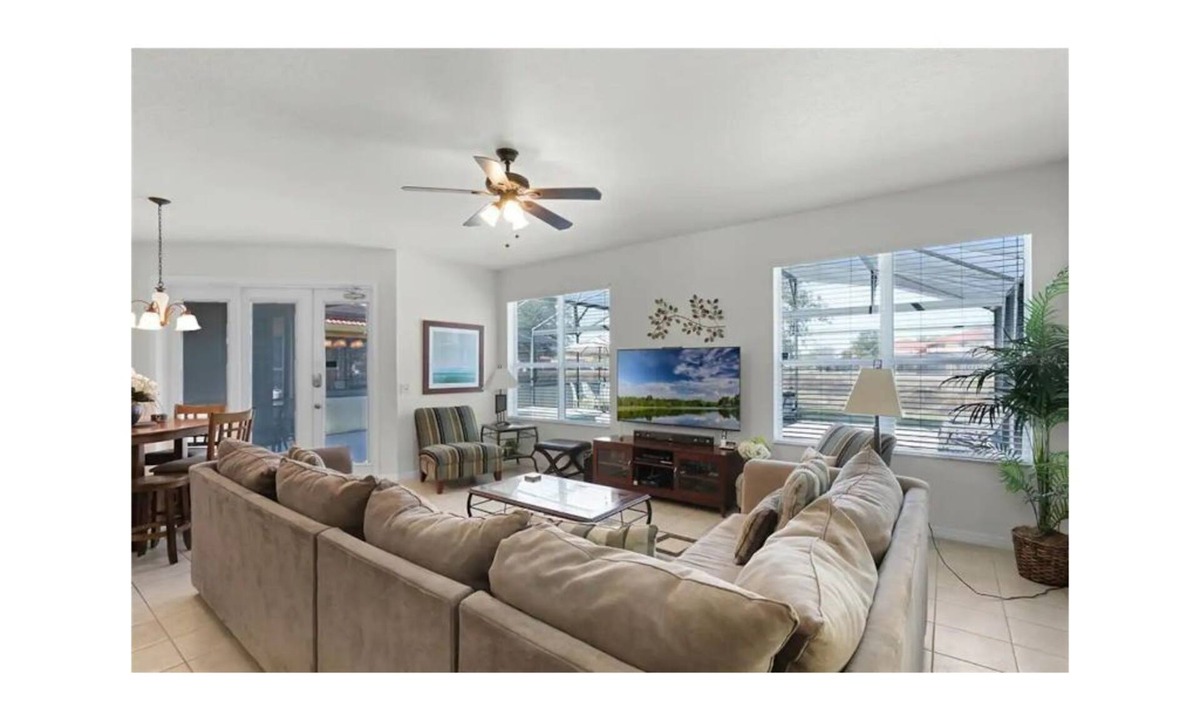 Bellavida Villa | Special 4 bedroom resort home! Minutes away from Disney world!