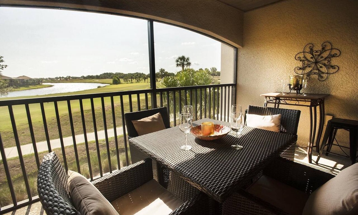 Lakewood Ranch Condo | Splendid 2/bed, 2/bath Veranda in Lakewood National Golf Club