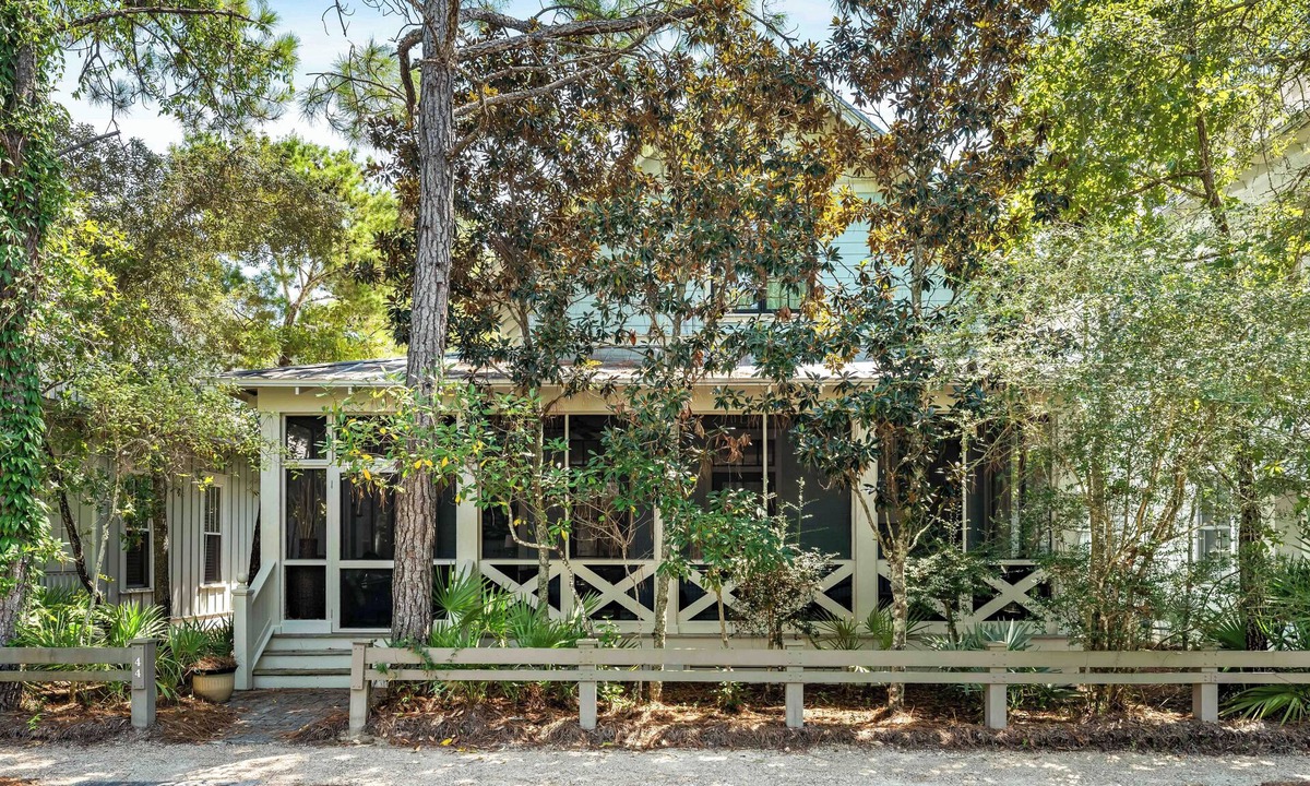 Watercolor Cottage | Split Life Crisis Where the Beach Solves Everything | Steps to Camp WaterColor + Free Tram Service