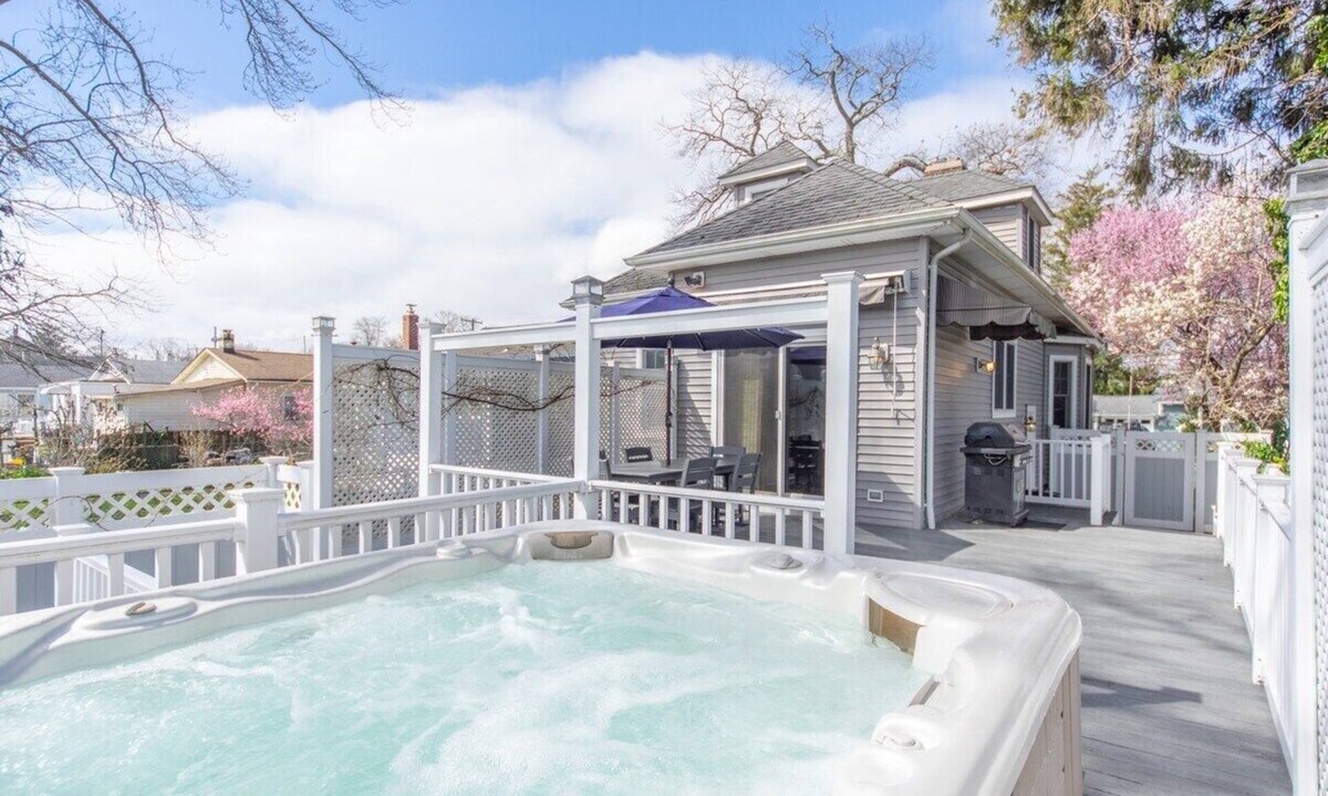 Belmar House | Stay in Belmar and explore Jersey Shore with everything you need just steps away. This comfortable private room with its own bathroom, new hot tub and own parking space is perfect for travelers who want convenience, comfort, and enjoyment.