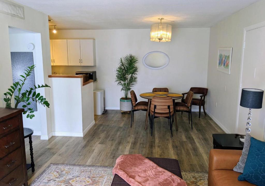 Gainesville Apartment | Steps from Shands - Ready for Rotations - Mid-July & October Rotations Available