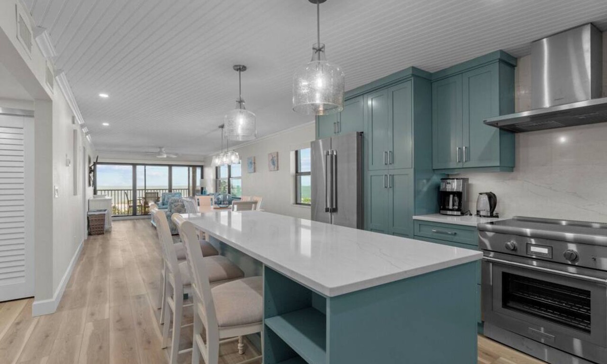 Sanibel Condo | Stunning 2BR/2BA With Panoramic Gulf Front Views, Fully Remodeled!