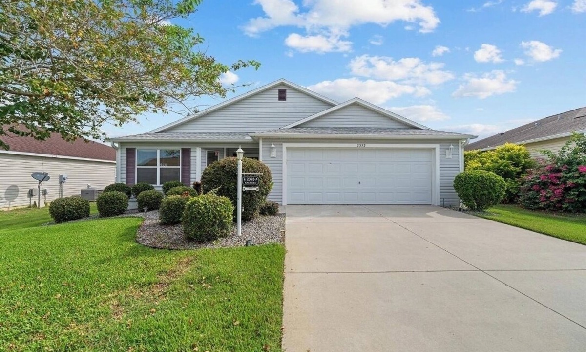 Wildwood House | Stunning 3 bed 2 bath Furnished Home in The Villages, Florida