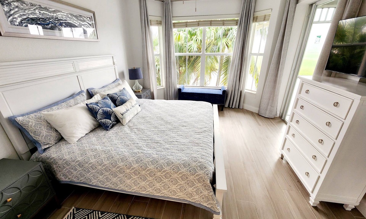 Naples Apartment | Stunning Flamingo Condo at Lely Resort-Golf/Pool/Courts/Gym