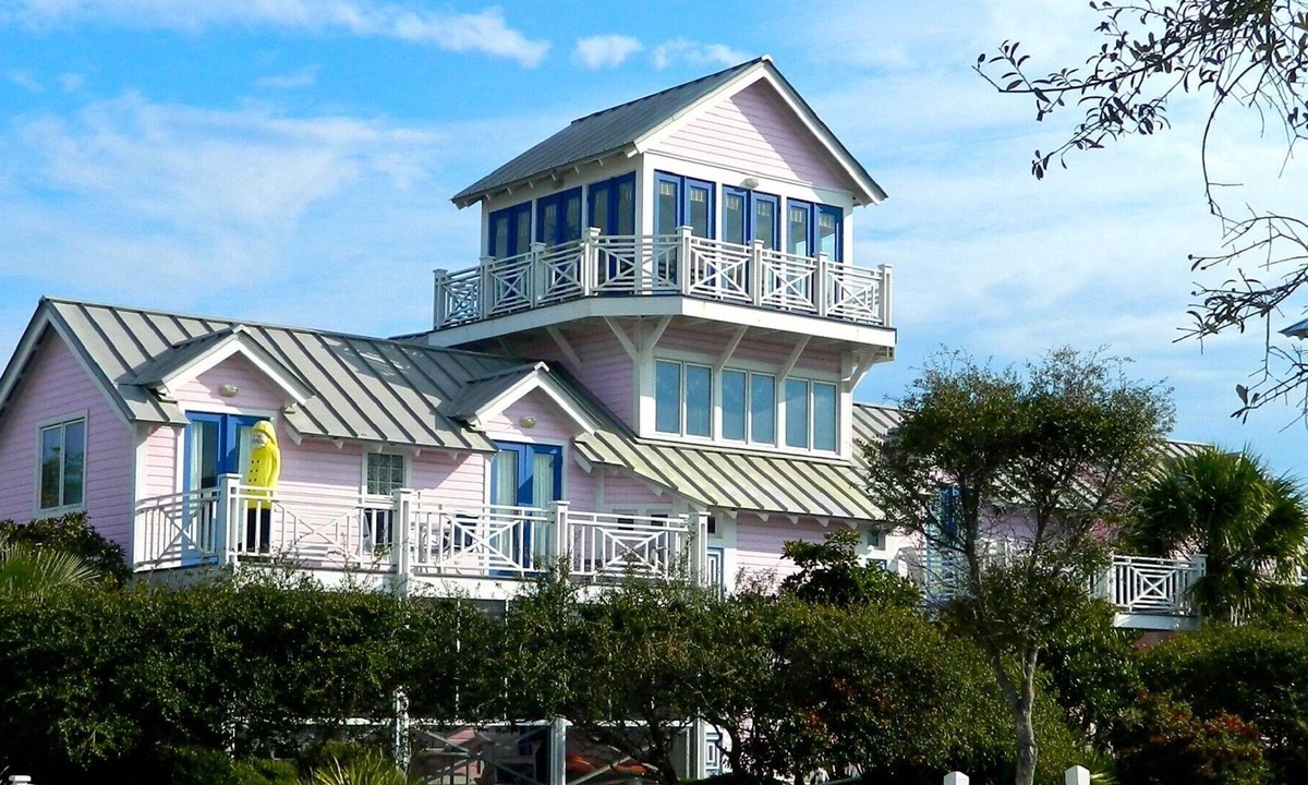 Seaside Cottage | STUNNING GULF VIEWS FROM TOWER, ACROSS FROM BEACH IN SEASIDE! Play Therapy